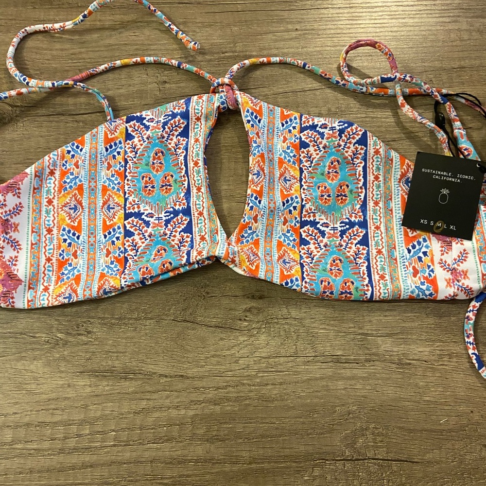 Skatie swim bikini top size medium Venice